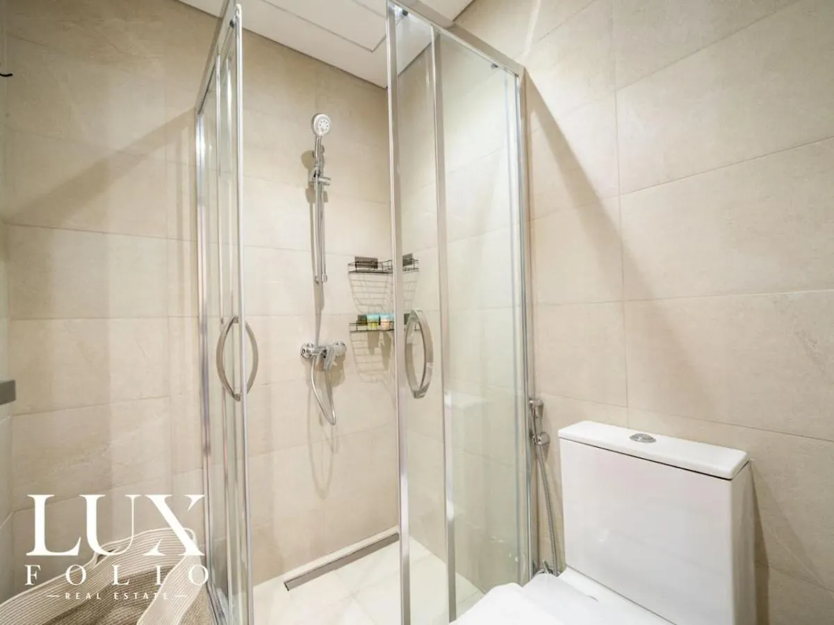 Chic 1 Bed Meydan Escape With A Pool View Apartment Dubai