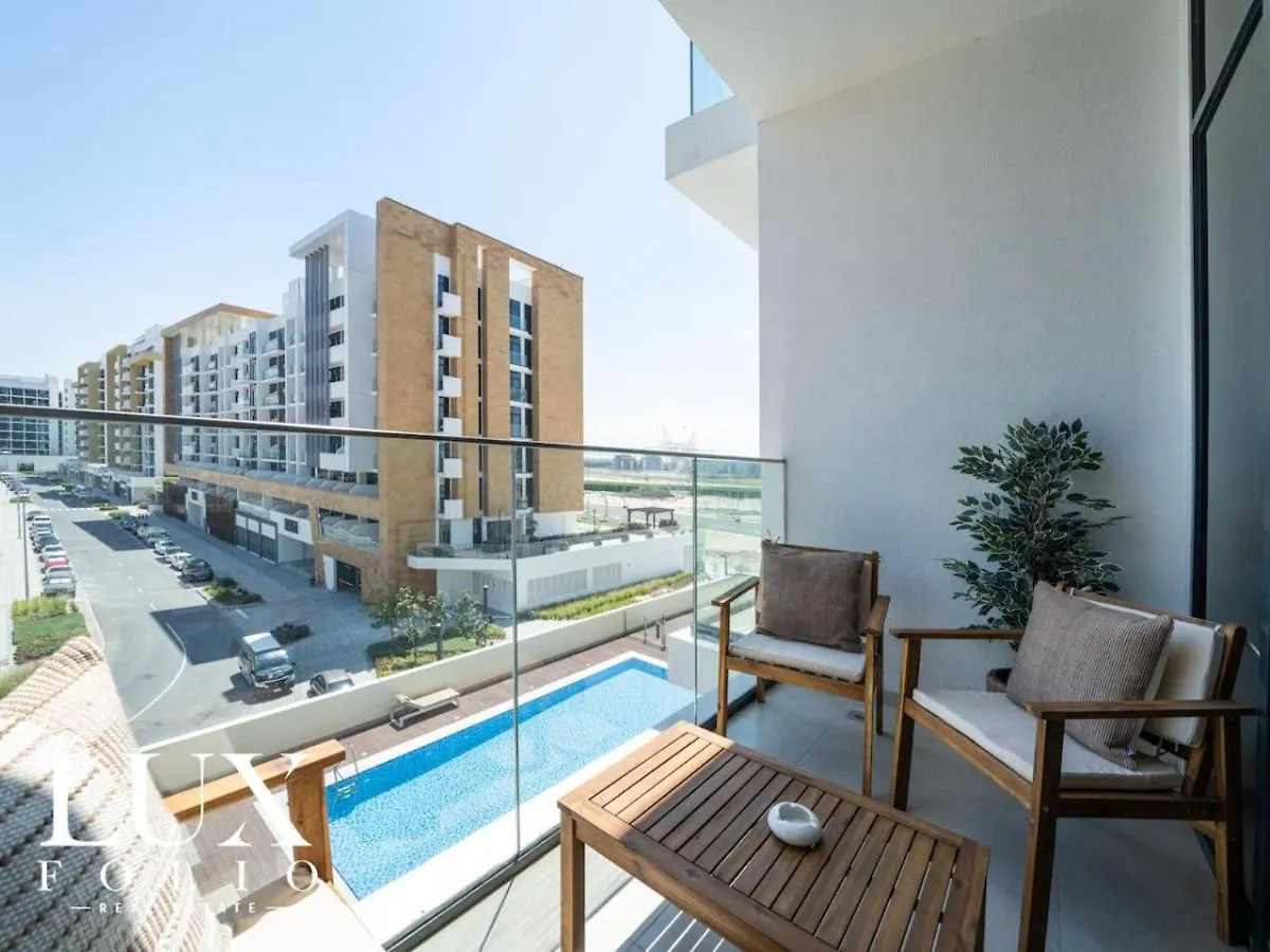 Chic 1 Bed Meydan Escape With A Pool View Apartment Dubai